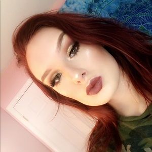 Meet your Posher, Avery